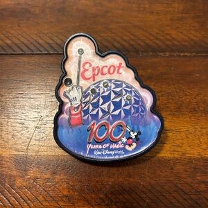 Disney Epcot 100 Years of Magic Light Up Pin